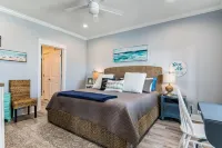 Sip 'N Sea - Built w/ All the Amenities & just a 3 minute walk to beach!