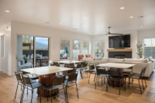 Big Fun Retreat: Private Pool+Spa: Game Rooms + Golf : Near Sand Hollow