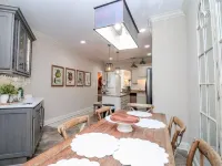 Luxurious condo minutes from Ole Miss & the Square