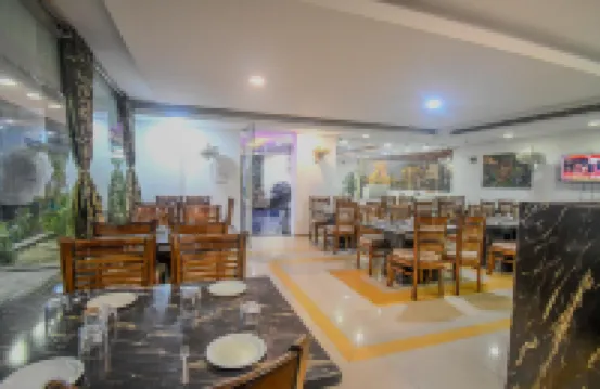 Hotel Raj Mandir