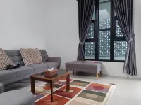 Unit Plumeria by Pekalongan Homestay Hotell i Karagsari