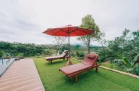 Kagumi Villa with Mountain View