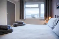 Swanbrook - 2 Bedroom Chalet- Freshwater East - Parkering