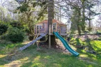 The Lodge at Duchray Castle.  Perfect for family with 3 small children.