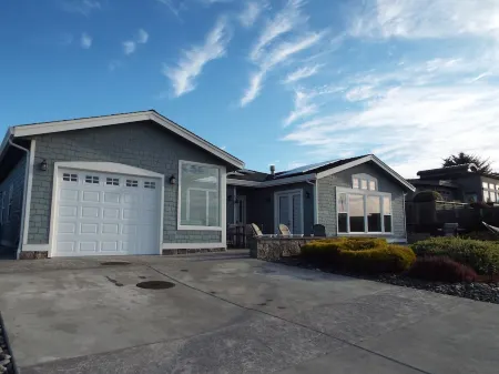 Prime location! Trinidad Bay Ocean Views Overlooking Trinidad Harbor and Pier!