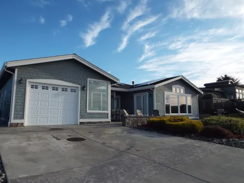 Prime location! Trinidad Bay Ocean Views Overlooking Trinidad Harbor and Pier! Hotels in Trinidad