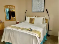 🌺Lush Oceanfront Penthouse with Pool, Hot Tub, Mountain Sunrises, Ocean Sunsets - Pool