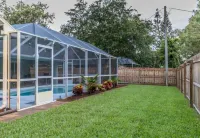 🍹🌞Relaxing Heated Pool!Beautiful Patio,Pet Friendly,Fenced Area, Near Beaches!