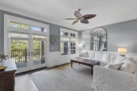 Beautiful 2 BR Watercolor Condo/Across from Beachclub/Next to Wine World!!