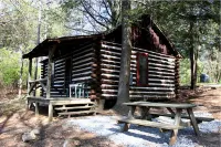 Historic one bedroom log cabin