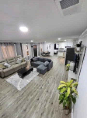 Boxcar Bunker - Downtown living at its finest