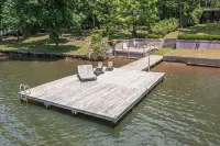Lake Sinclair Getaway + Rooftop Patio