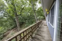 3-bedroom cabin with GORGEOUS views