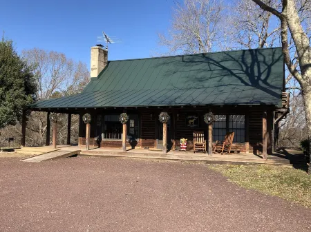 The Cottage at Still Pond Farm – Horse Farm Near Charlottesville & Shenandoah