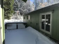 Murphy's cottage in Arnold