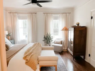 Beautiful Remodeled 1930’s Spanish Revival, in Heart of Tulsa, 1/2 mile to Expo Hotels near Tulsa International Airport