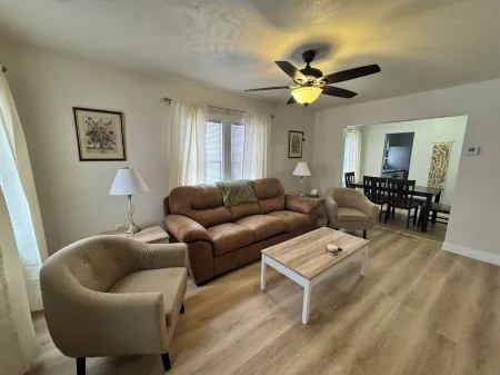 Newly Renovated! SPIRE, GOTL