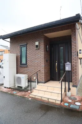 2 minute walk from the station Private accommodat Hotels near Digital Research Park Center
