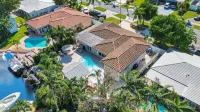 Luxury Waterfront house/ Heated pool in paradise Hotels near Pompano Beach Airpark
