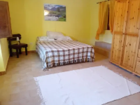 Charming Mountain Retreat in Pacentro, Italy のホテル