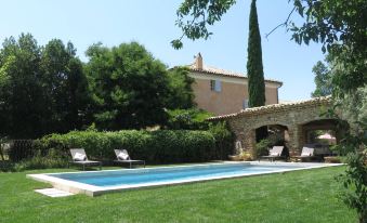 Cottage in the Clos de la Tuilerie