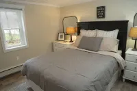 Beautiful Luxury Beachfront Home on Lake Huron - Spectacular Views/ Sugar Sand - 4 tähden
