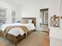 Rosemary Beach House:Newly Renovated 4 Bed, 3.5 Bath, Pets Allowed, Big Backyard