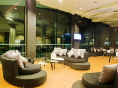 โรงแรมอัลวาเรซ