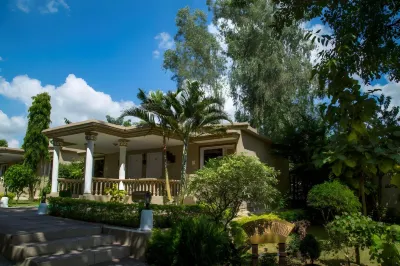 Tiger's Den Resort Bandhavgarh Các khách sạn ở Sarmaniya