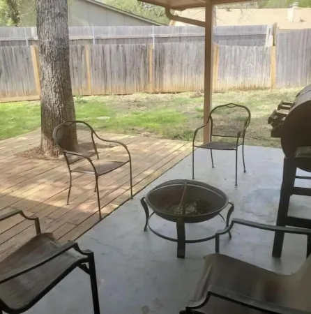 SUPERHOST/Luxury Duplex; Crib; AT&T Stadium/6 Flags< 3 miles