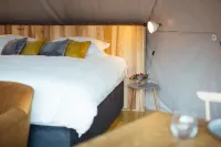 Traveller's Joy, Luxury Dome with private hot tub, 15 mins to beach