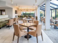 Hampton Inn Seattle-Southcenter Hotels near Foster Golf Links