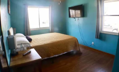 Charming 3 bedroom house in Toledo close to downtown and highway Các khách sạn gần Seagate Convention Center