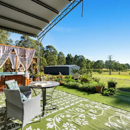 The Studio Retreat perfect for a quiet romantic break. Pet friendly, hot tub.