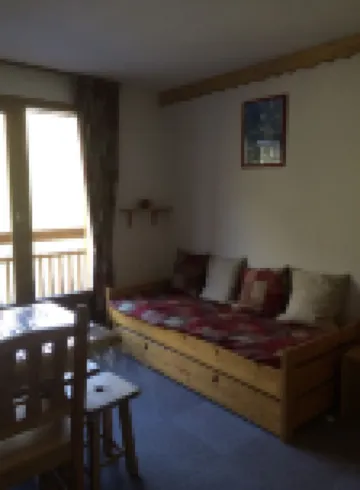 Les Ménuires "quartier les Bruyères" Pieds des Pistes+parking