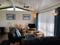 Cedar Lodge, Cedar Springs, Heacham. Only 5 Minutes Walk to the Beach.