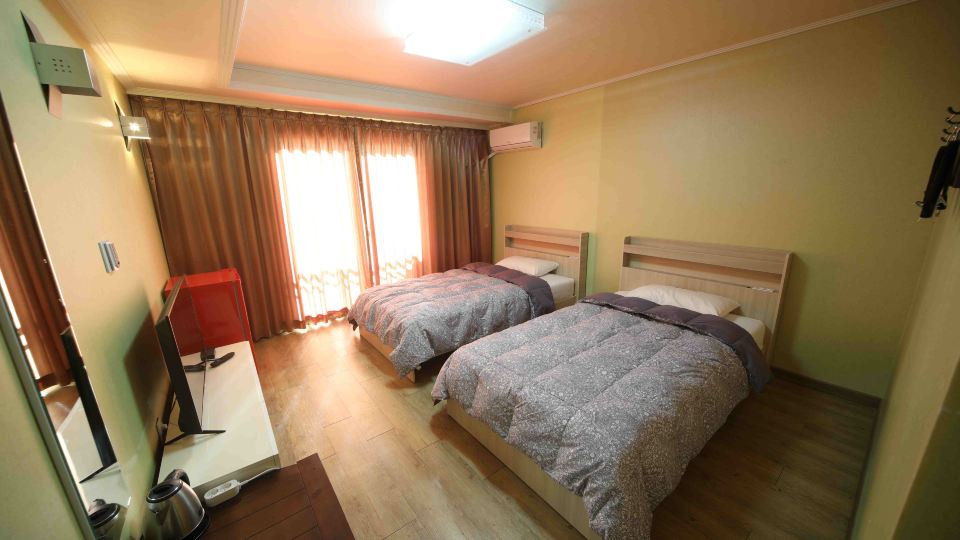 Taebaek Sulwhaguk Family Hotel