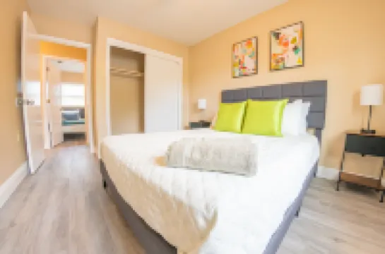 Delray House with Hot Tub & Game Room Hotels in Palm River-Clair Mel