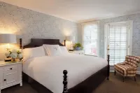 The Virginia and Cottages Hotels in West Cape May
