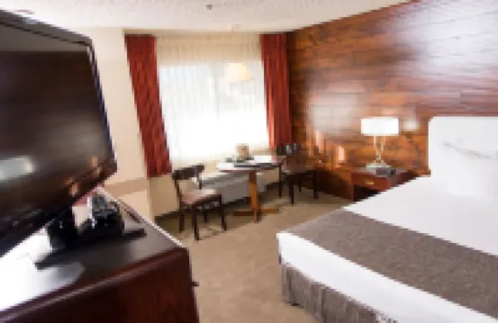 Carson Valley Motor Lodge and Suites