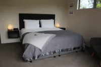 Aviator Hotels in Waitara