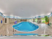 Country Inn & Suites by Radisson, Grand Rapids Airport, MI Hotels in Forest Hills