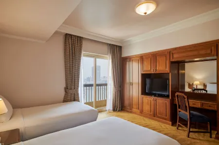 Hilton Cairo Zamalek Residences Отели рядом с достопримечательностью «Мечеть аль-Акмар»