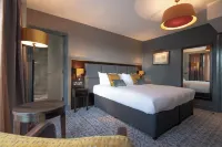 The Old Borough Hotel - Wetherspoon Các khách sạn gần IDA Swords Business and Technology Park