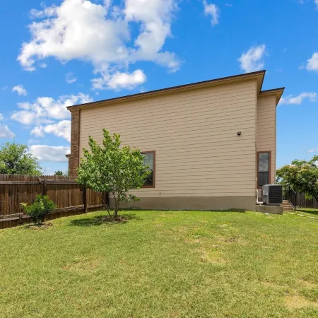 Colony Suite - Round Rock