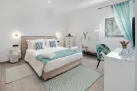 Driftwood Luxury Suite