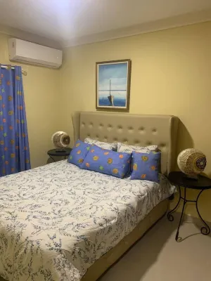 Cozy 2Br-2bt Apt Near the Beach and Main Street