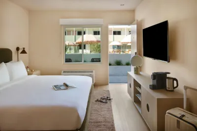 City Center Hotel Long Beach, Sonder