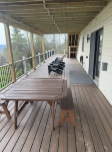 Renovated Spacious Canandaigua Lake House with Hot Tub and Sauna