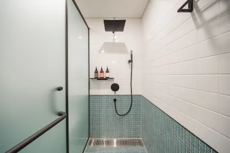 Kinock Отели рядом с достопримечательностью «Международный Конвенционный Центр Гёнджу Хвабаек»